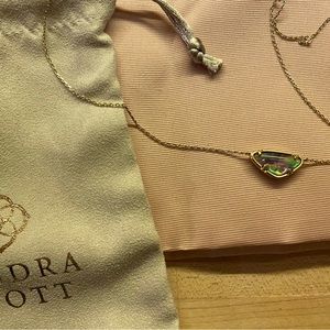 Kendra Scott lilac necklace
